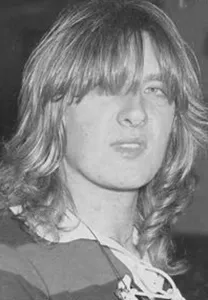 Joe Elliott (young)