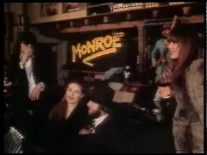 m.O.N.R.O.E.